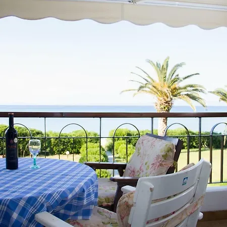 Apartment Seaside Escape Hanioti